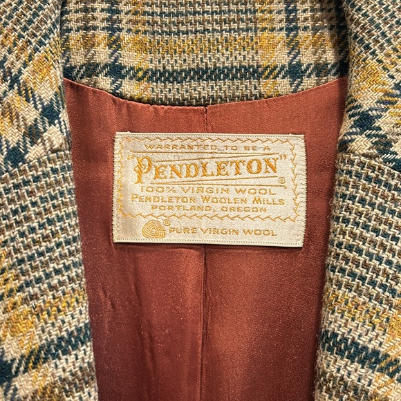 Vintage Pendleton wool coat - Picture 6 of 7